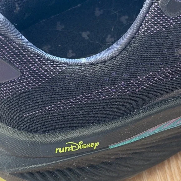 Brooks runDisney Ursula-inspired Ghost 17 - Black, Teal, and Purple - Picture 7 of 9